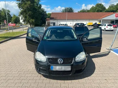 Gebraucht VW Golf V 140 PS (102 kW) 2005 Schwarz Kleinwagen