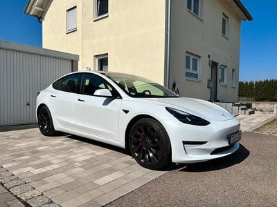 Weiß Gebraucht 2021 Tesla Model 3 Performance Limousine | 29.999 € (Fairer Preis)