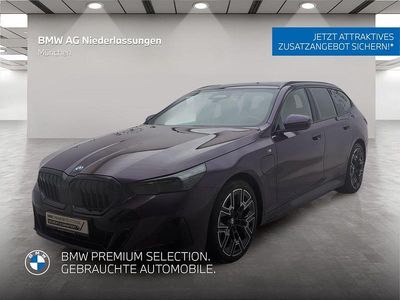 Gebraucht BMW 550e M Sport 313 PS (230 kW) 2025 Gold Kombi