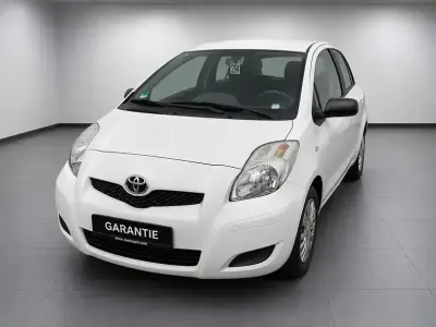 Gebraucht Toyota Yaris Cool 69 PS (50 kW) 2010 Weiss Kleinwagen