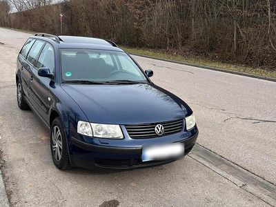 Gebraucht VW Passat 116 PS (85 kW) 2000 Blau Kombi