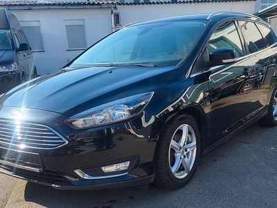 Gebraucht Ford Focus Titanium 125 PS (91 kW) 2016 Schwarz Limousine