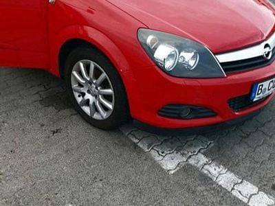 Gebraucht Opel Astra GTC 105 PS (77 kW) 2007 Rot Limousine