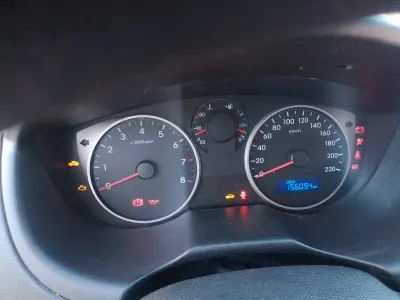 Brugt Hyundai i20 86 HK (63 kW) 2013 Sølv Hatchback