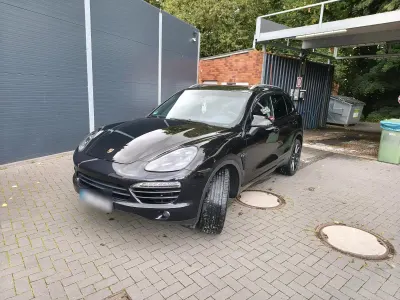Gebraucht Porsche Cayenne 245 PS (180 kW) 2012 Schwarz SUV