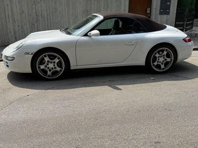 Porsche 911 Carrera 4 Cabriolet