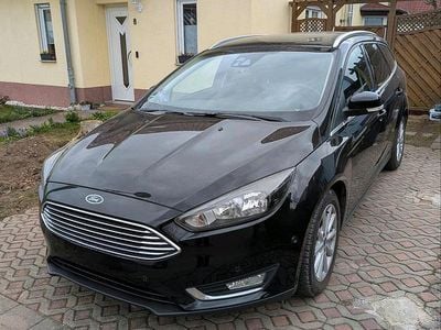 Usata Ford Focus 125 CV (91 kW) 2016 Nero Station wagon