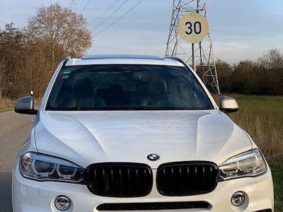 Gebraucht BMW X5 M50 Performance 381 PS (280 kW) 2015 Weiß SUV