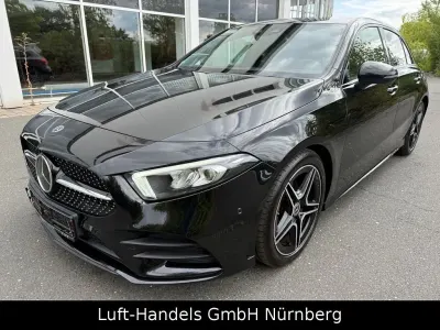 Gebraucht Mercedes A180 AMG line 136 PS (100 kW) 2022 Kosmosschwarz Limousine