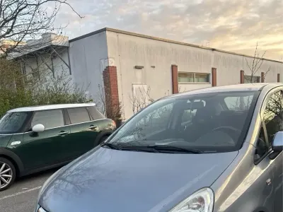 Gebraucht Opel Corsa 80 PS (58 kW) 2008 Grau Kleinwagen