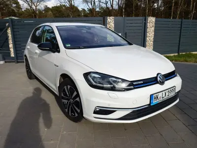 Second-hand VW Golf VII IQ Drive 131 CP (96 kW) 2019 Alb Berlinǎ