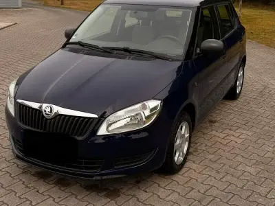 Gebraucht Skoda Fabia Fresh 60 PS (44 kW) 2014 Blau Kleinwagen
