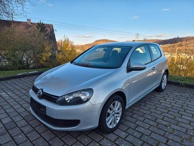 Gebraucht VW Golf VI Trendline 102 PS (75 kW) 2009 Gold Kleinwagen