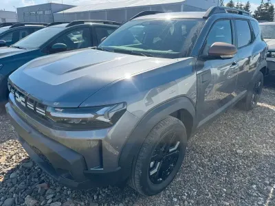 Neu Dacia Duster Expression 122 PS (89 kW) 2026 Grün SUV