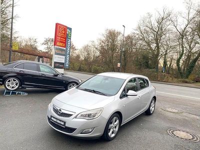 Usata Opel Astra Cosmo 116 CV (85 kW) 2009 Argento Berlina