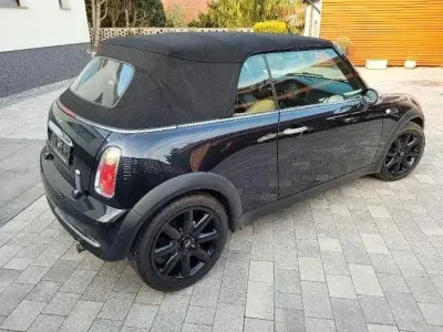 Usata Mini One Cabriolet 95 CV (69 kW) 2005 Nero Cabrio