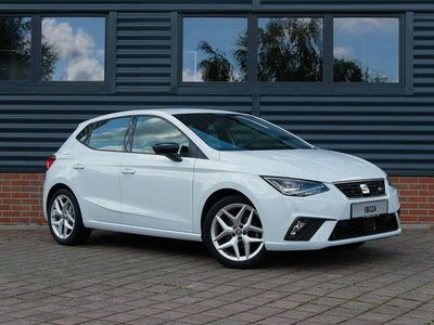 Weiß Gebraucht 2021 Seat Ibiza Beats Limousine | 15.990 € (Fairer Preis)