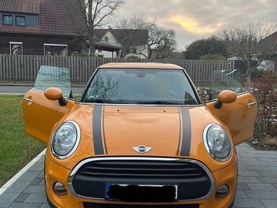 Gebraucht Mini Cooper 95 PS (69 kW) 2015 Orange Kleinwagen