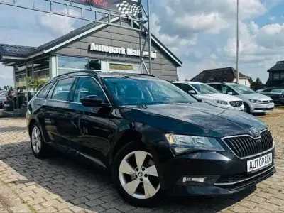 Gebraucht Skoda Superb Ambition 150 PS (110 kW) 2016 Schwarz Kombi