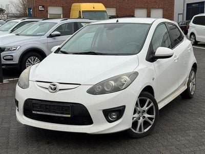 Weiß Gebraucht 2010 Mazda 2 Dynamic Limousine | 1.750 € (Fairer Preis)