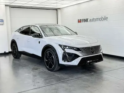 Gebraucht Peugeot 408 GT GTi 131 PS (96 kW) 2023 Weiß Limousine