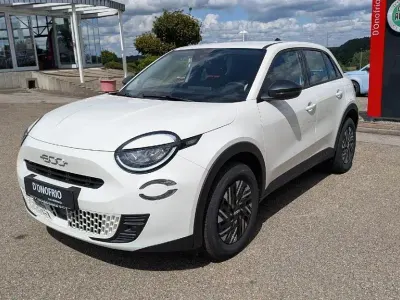 Gebraucht Fiat 600 101 PS (74 kW) 2024 Weiß SUV