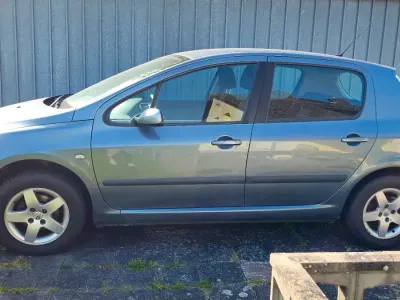 Gebraucht Peugeot 307 109 PS (80 kW) 2006 Limousine