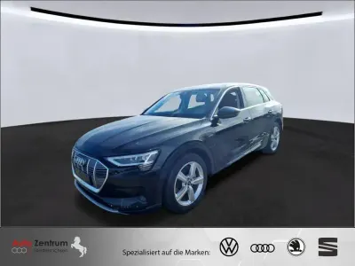 Gebraucht Audi e-tron Advanced 300 kW (408 PS) 2023 Mythos black metallic SUV