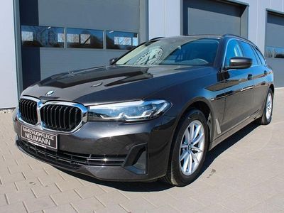 Usata BMW 520 Performance 190 CV (139 kW) 2023 Grigio Station wagon
