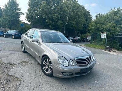 Mercedes E320