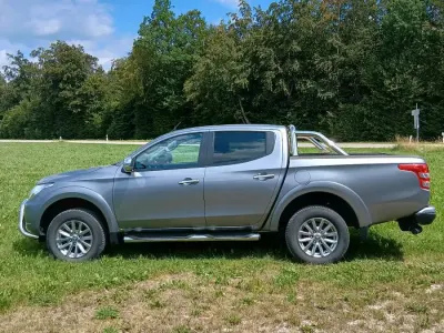 Gebraucht Mitsubishi L200 180 PS (132 kW) 2015 Silber Pickup