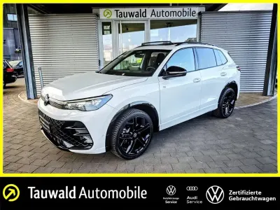 Gebraucht VW Tiguan R-line 150 PS (110 kW) 2025 Weiß SUV