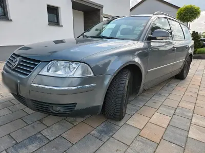Gebraucht VW Passat 131 PS (96 kW) 2004 Grau Kombi