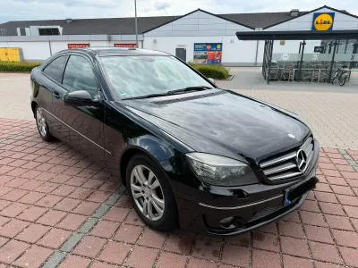 Używany Mercedes CLC230 204 KM (150 kW) 2008 Czarny Hatchback
