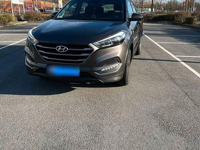 Gebraucht Hyundai Tucson 132 PS (97 kW) 2017 Braun SUV