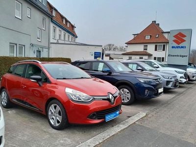 Rot Gebraucht 2014 Renault Clio IV Dynamique Limousine | 6.450 € (Etwas zu teuer)