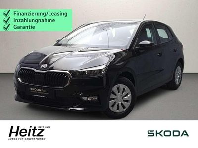 Neu Skoda Fabia Essence 95 PS (69 kW) 2025 Graphite grau metallic Limousine