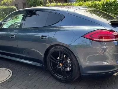 Gebraucht Porsche Panamera 4S 400 PS (294 kW) 2009 Blau Kleinwagen