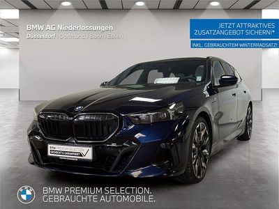 Gebraucht BMW 550e M Sport 489 PS (359 kW) 2025 Blau Kombi