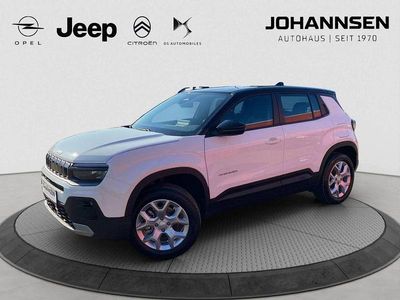 Neu Jeep Avenger Altitude 110 PS (80 kW) 2026 Schwarz SUV