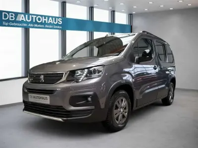 Gebraucht Peugeot Rifter Allure 131 PS (96 kW) 2023 Grau Van / Kleinbus