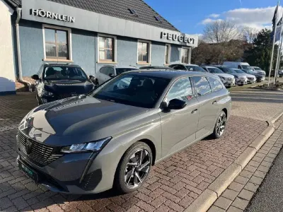Gebraucht Peugeot 308 SW Allure 131 PS (96 kW) 2024 Seleniumgrau Kombi