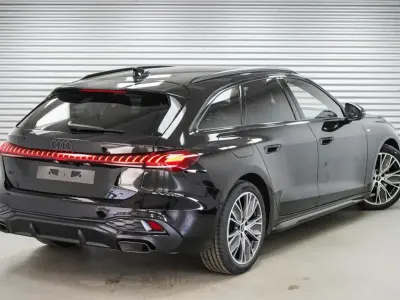 Neu Audi A5 S-Line 204 PS (150 kW) 2026 Mythosschwarz metallic (0e) Kombi