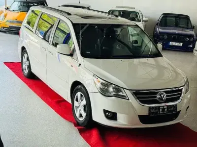 Używany VW Routan 287 KM (211 kW) 2011 Biały Minivan