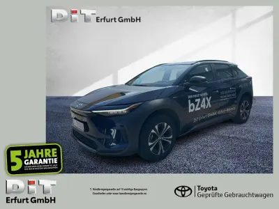 Gebraucht Toyota bZ4X Team 150 kW (204 PS) 2024 Blau SUV