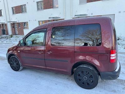 Gebraucht VW Caddy 140 PS (102 kW) 2012 Rot Van / Kleinbus