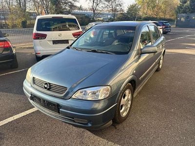 Usata Opel Astra Basis 84 CV (61 kW) 2000 Blu Berlina