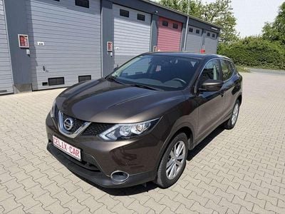 Usata Nissan Qashqai Acenta+ 116 CV (85 kW) 2015 Marrone SUV