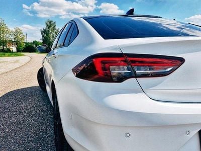 Usata Opel Insignia Innovation 170 CV (125 kW) 2018 Bianco Berlina