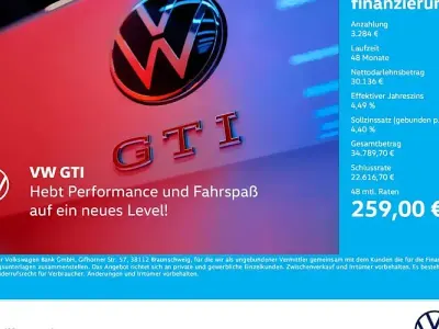 Second-hand VW Golf VIII GTI Clubsport 301 CP (221 kW) 2024 Negru Berlinǎ